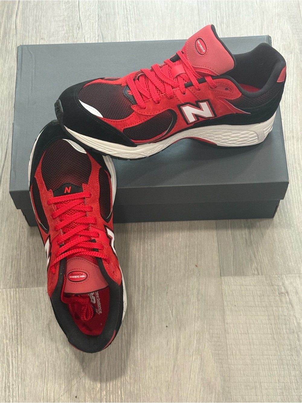 New Balance Red and Black Mesh Running Sneakers BNWT Size 11.5